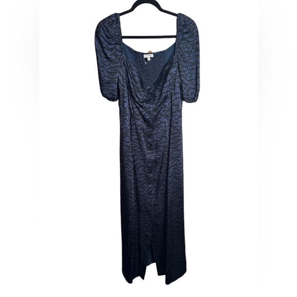 Good American Corset Maxi Dress
Blue with Black Leopard Print Size 4 NWT - Picture 4 of 5